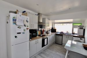 Kitchen- click for photo gallery